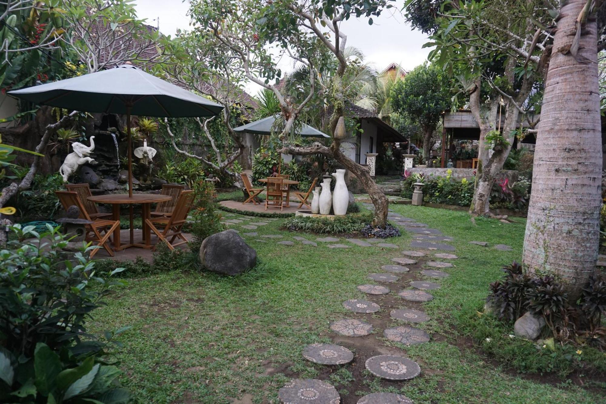 Liyer Spirit House Hotel Ubud  Ngoại thất bức ảnh