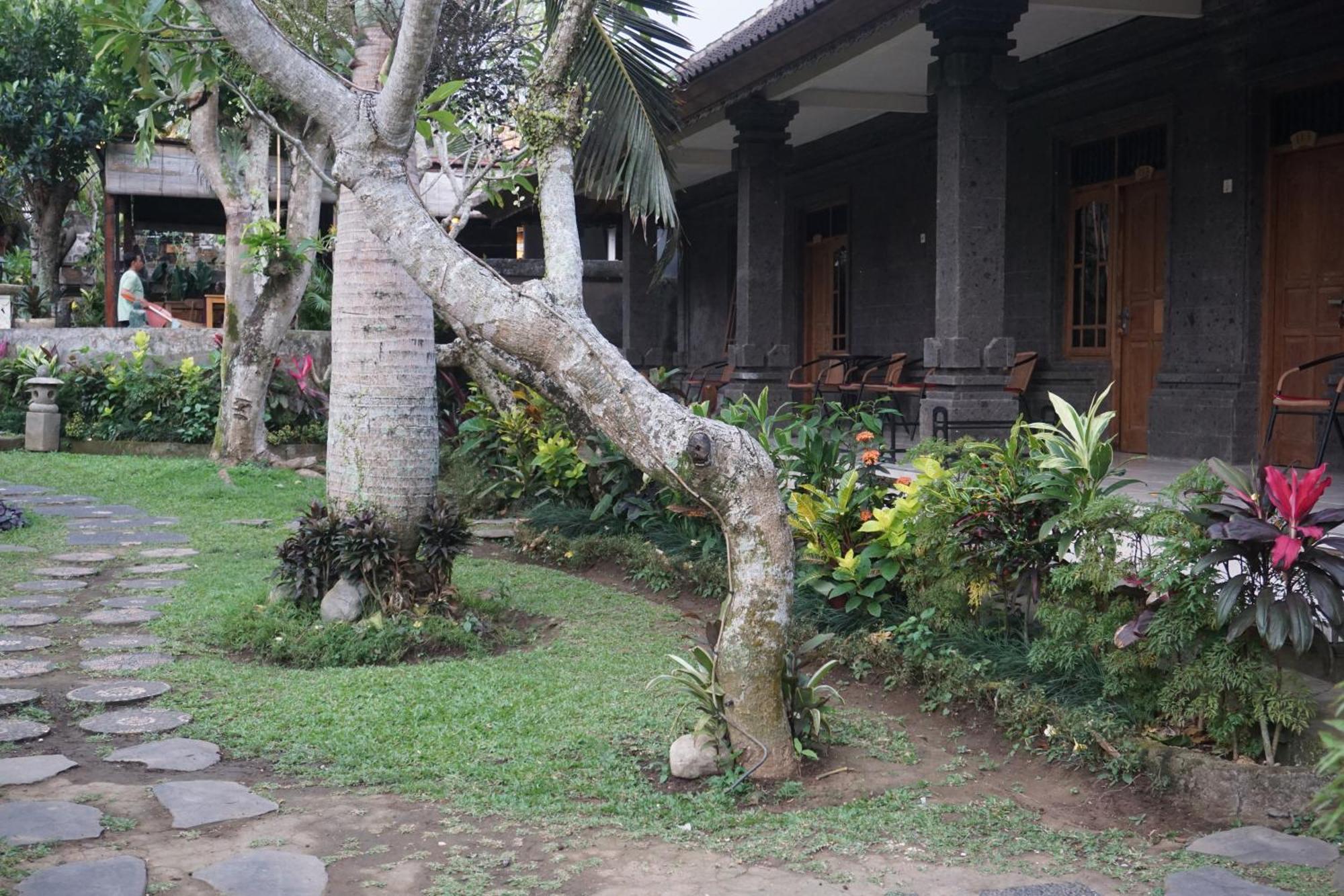 Liyer Spirit House Hotel Ubud  Ngoại thất bức ảnh