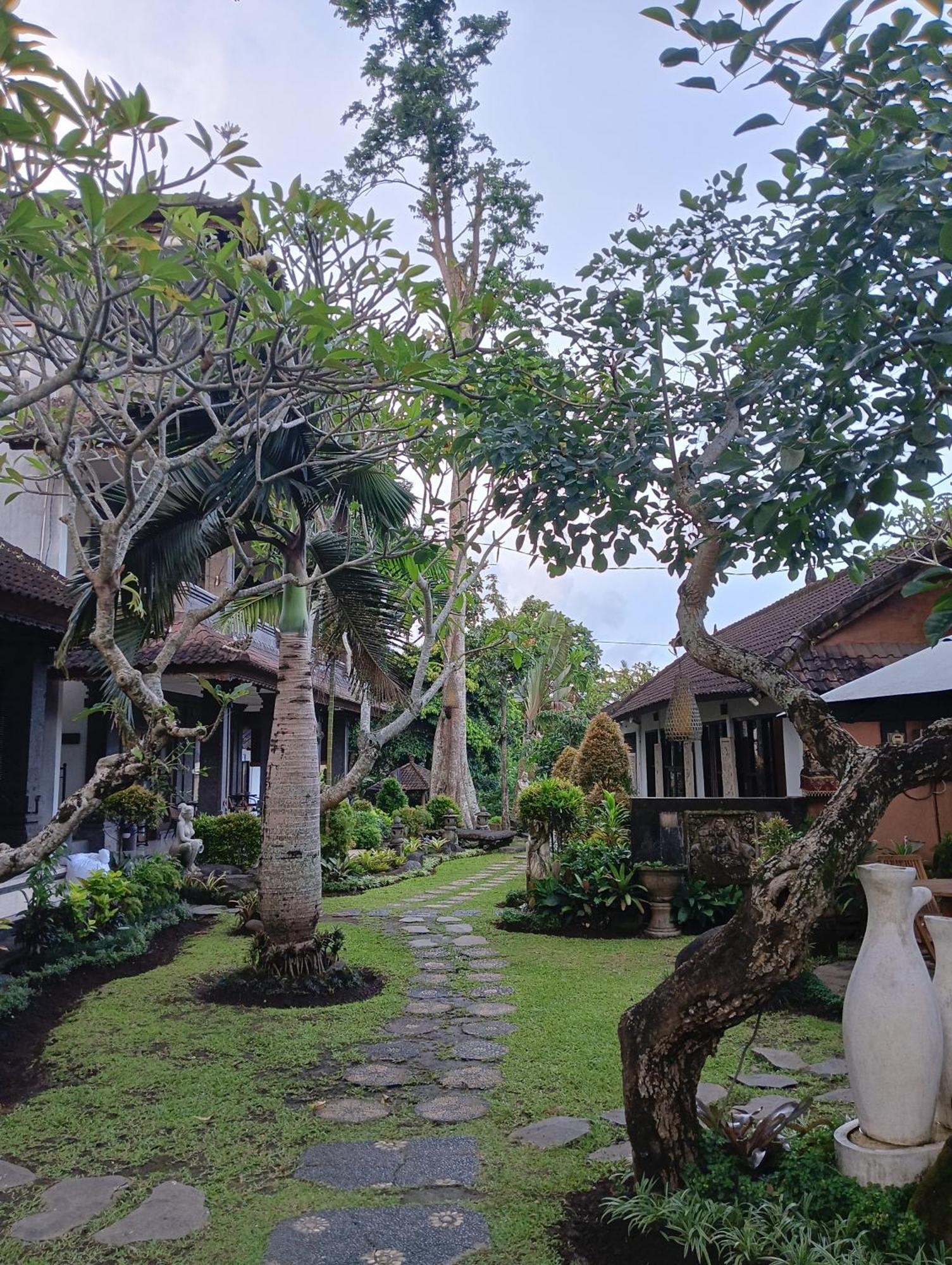 Liyer Spirit House Hotel Ubud  Ngoại thất bức ảnh