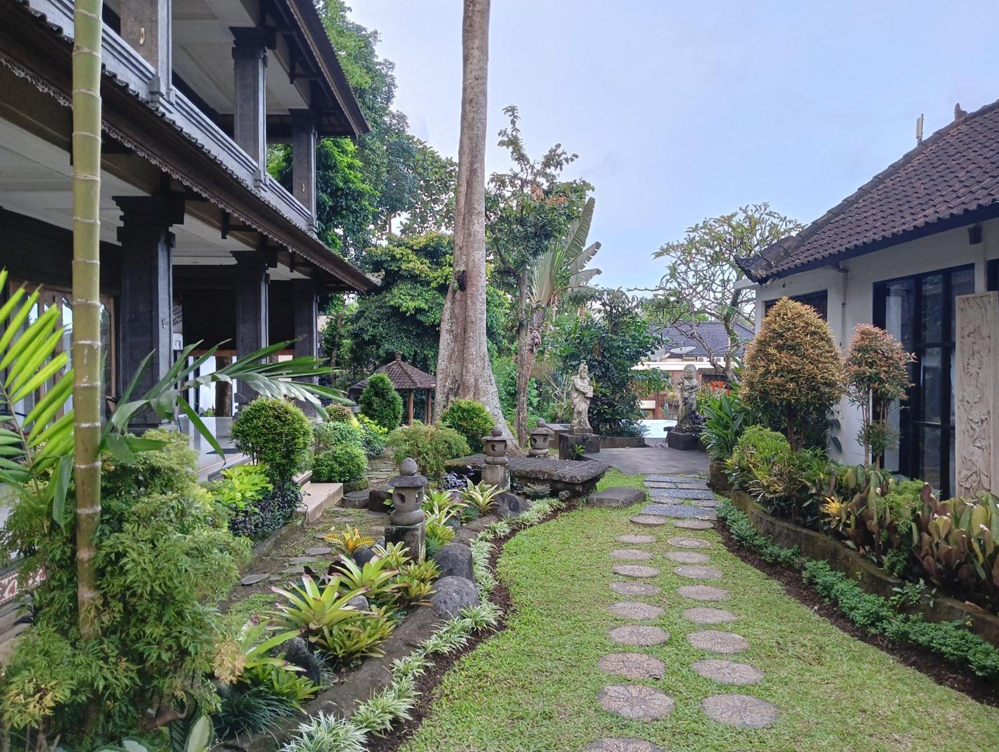 Liyer Spirit House Hotel Ubud  Ngoại thất bức ảnh